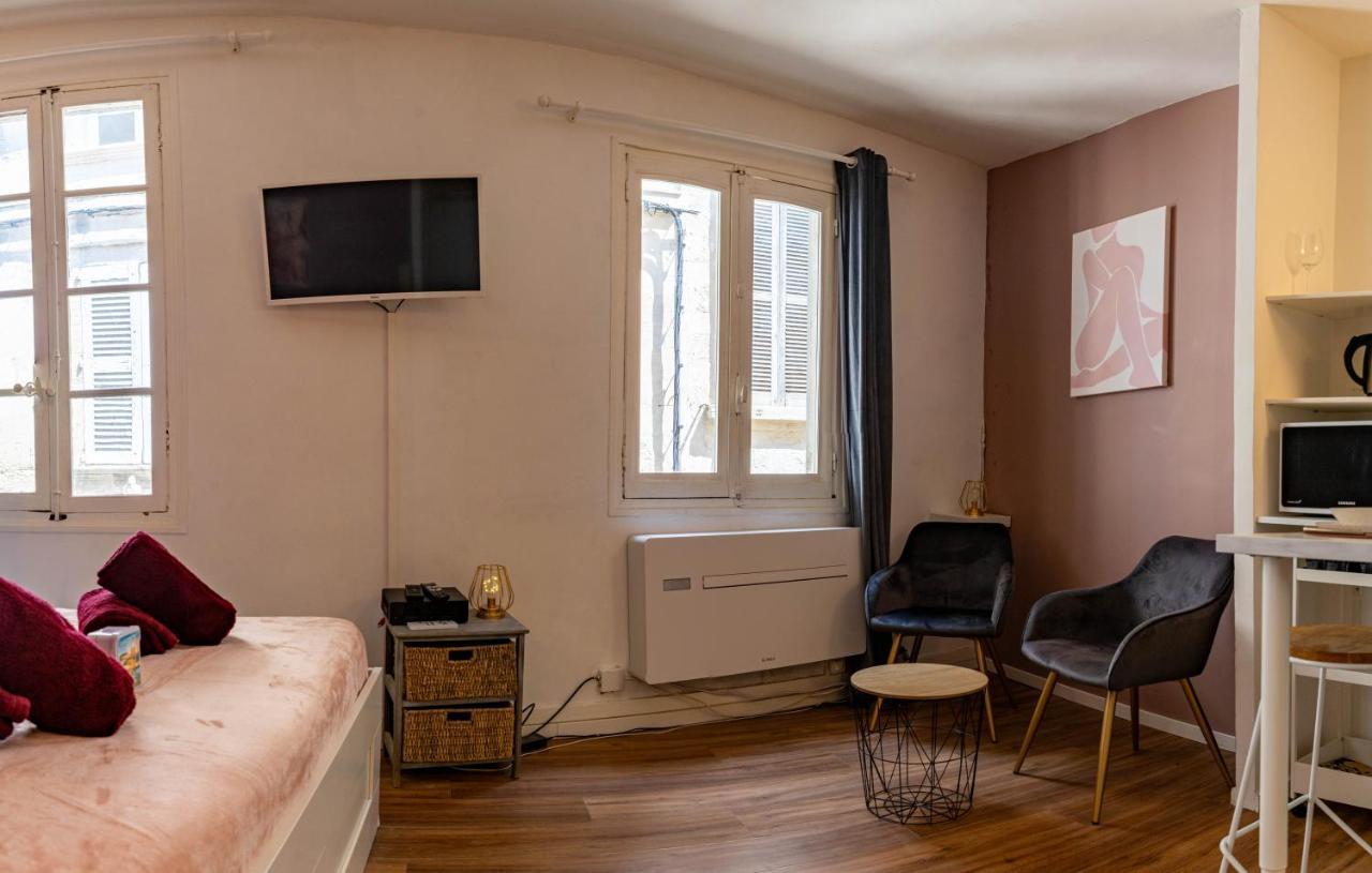 Aux Demoiselles D'Avignon Apartamento Exterior foto