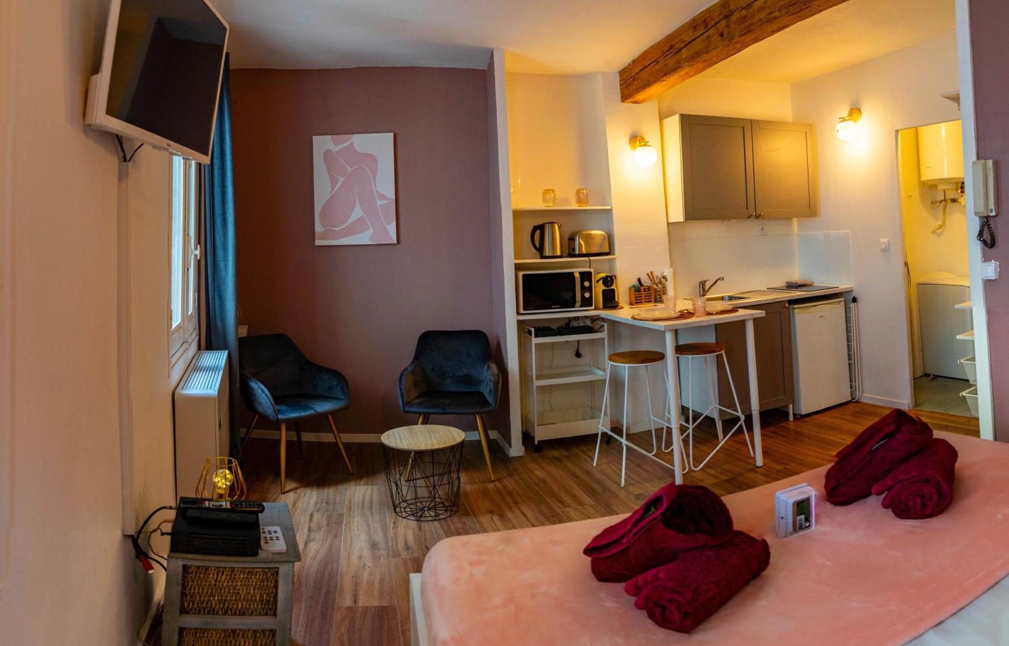 Aux Demoiselles D'Avignon Apartamento Exterior foto